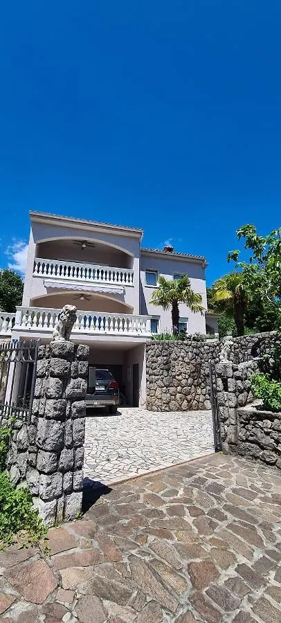 Apartment Garden & Sea Volosko Croatia